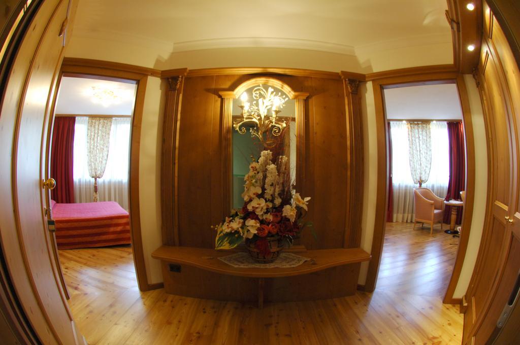 Tevini Dolomites Charming Hotel 4*